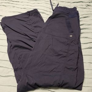 Lululemon pants size 10